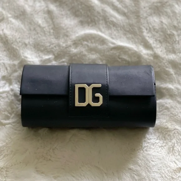 Genuine Dolce & Gabbana sunglasses - Picture 3 of 3